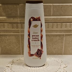 Dove Limited Holiday Edition Pecan Butter Crunch Body Wash